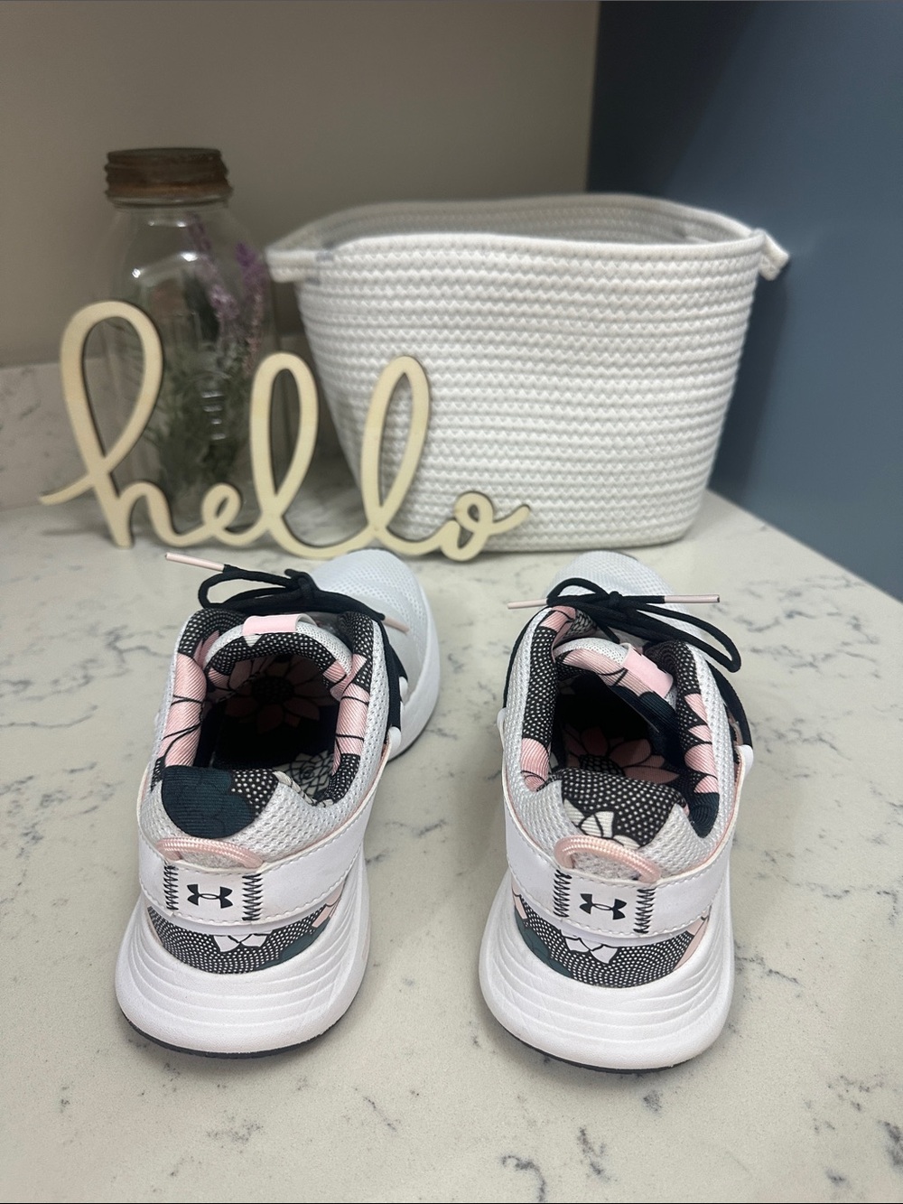 Under Armour White Athletic Sneakers with Pink Accents 8.5 - Picture 4 of 4